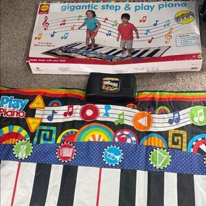 📌Alex Giant Musical Piano Mat -  Step & Play Piano Like new